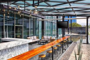 Restaurace v ubytování AC Hotel Queretaro Antea