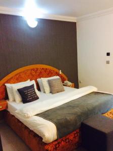 Postel nebo postele na pokoji v ubytování Ne-yo hotel & rv lodges