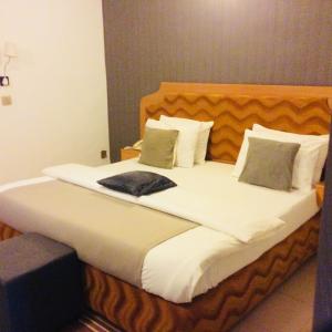 Postel nebo postele na pokoji v ubytování Ne-yo hotel & rv lodges