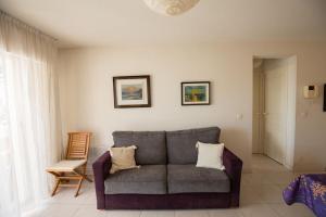 Posedenie v ubytovaní Quiet and cozy 1BR close to beach and all services