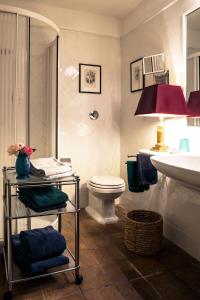 Ένα μπάνιο στο Il Borghetto Country Inn