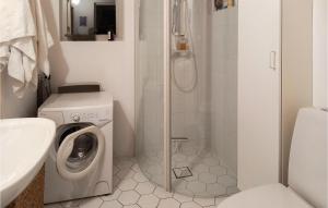 Bagno di Nice Home In Simrishamn