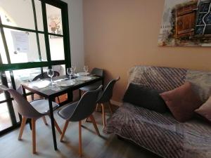 A seating area at Castillo Mar- Casa Martini
