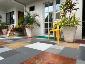 Garður fyrir utan Tacloban EVMC Gdex Transient House