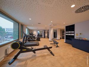 Fitness centrum a/nebo fitness zařízení v ubytování Dorint Hotel München/Garching