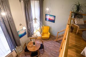 A seating area at La Bella - Entire Apartment near Gozsdu udvar
