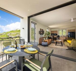 Posezení v ubytování Coral Estate Ocean View Apartments