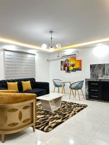 Posezení v ubytování Hotel Monaco + 37 fotografií