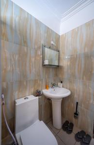 Ванная комната в Nyali Villa