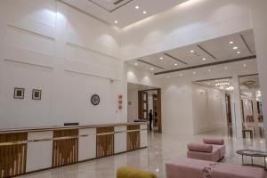 Een zitgedeelte bij The Utopia Resort Sanchi