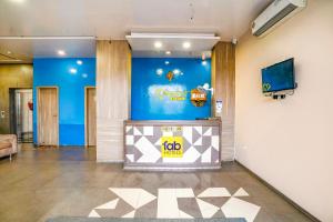 TV a/nebo společenská místnost v ubytování Hotel Mahadev Residency - Dapode, Bhiwandi