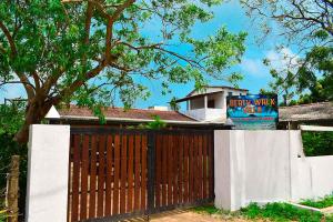 Fotografie z fotogalerie ubytování Beach Walk Villa v destinaci Trincomalee + 50 fotografií