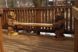 Foto dalla galleria di The Eagle's Nest Treehouse Cabin a Palmer