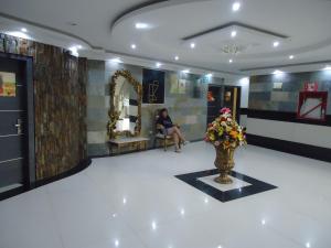 Lobby o reception area sa Hotel Joya de la Selva
