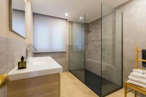 Kúpeľňa v ubytovaní Gran vivienda en la Rambla!