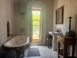 Ένα μπάνιο στο Klipkraal Farm +63 φωτογραφίες