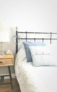 Ένα ή περισσότερα κρεβάτια σε δωμάτιο στο GuestHouse Woerden (Utrecht)