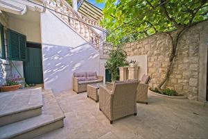 Gallery image of Apartment Renata in Postira