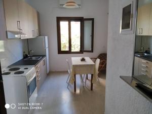 Kuchyň nebo kuchyňský kout v ubytování Bay View Apts II