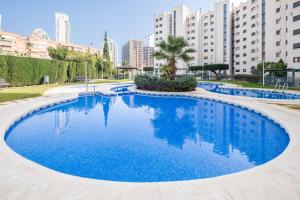 Bazén v ubytovaní Gemelos 24 Apartment 3-1-G Playa La Cala Beach alebo v jeho blízkosti