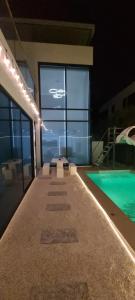 Bazén v ubytování Your Time pool villa nebo v jeho okolí