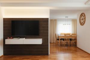 TV a/nebo společenská místnost v ubytování La Residence