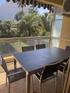 Fotografia z galérie ubytovania Appartement pour 4 personnes à 5min des plages de Villeneuve Loubet v destinácii Villeneuve-Loubet
