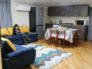 Kuchyň nebo kuchyňský kout v ubytování GUEST HOUSE 15A