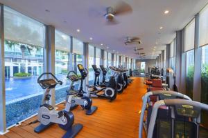 Spordikeskus ja/või sportimisvõimalused majutusasutuses Vortex Suites Free Wi-Fi KL Tower View 中文房东
