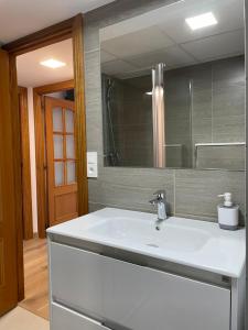 Koupelna v ubytování Bonefish 2 Apartment + 23 fotografií