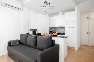Kuchnia lub aneks kuchenny w obiekcie Platea Cervantes, Centro Histórico by AlohaMálaga