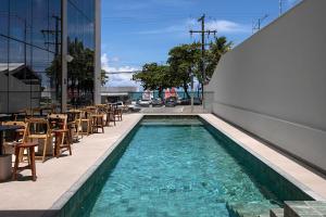 Bazén v ubytování ibis Styles Maceió Pajuçara nebo v jeho okolí