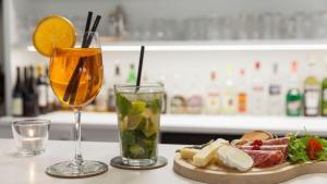 Nápoje v ubytování The Originals City, Hôtel Le Louisiane, Belfort Sud