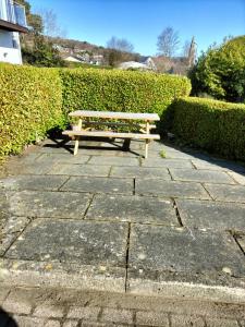 Zahrada ubytování Seaview cosy 2 bed home in Lamlash - 'Mid Drive'