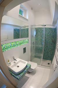 Ένα μπάνιο στο Classic Apartment with Private Sauna in Old Town +15 φωτογραφίες