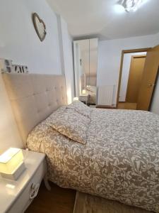 Cama o camas de una habitación en Nuevo apartamento de dos plantas