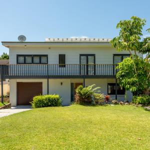 Zahrada ubytování Central Coast-Spacious House 5 minutes drive to beach