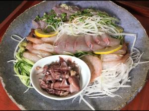 旅馆内部或周边提供的食物