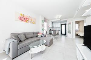 Zdjęcie z galerii obiektu Apartamento Milan w mieście Campoamor