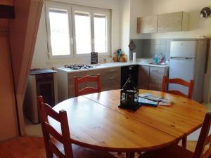 Kuchnia lub aneks kuchenny w obiekcie Bel appartement 6 personnes proche La Bresse