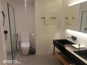 Baðherbergi á Crystal Crown Hotel Harbour View, Port Klang
