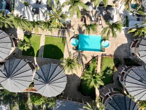 Het zwembad bij of vlak bij Zula Zanzibar