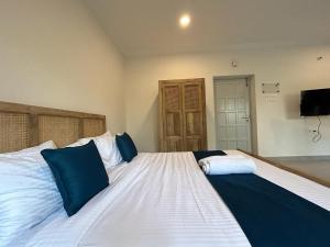 Postel nebo postele na pokoji v ubytování Serenova by Dia Hotels