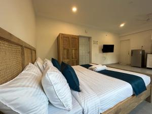 Postel nebo postele na pokoji v ubytování Serenova by Dia Hotels