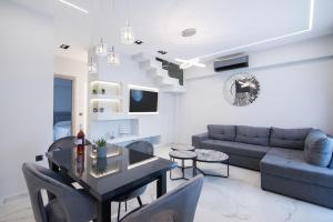 Posezení v ubytování RAFAELA SUITES