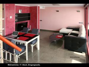 TV a/nebo společenská místnost v ubytování Apartment Penthouse AMATISTA + 30 fotografií