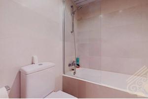 Koupelna v ubytování Precioso apartamento en Macenas