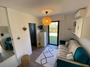 Fotografia z galérie ubytovania Fréjus apparement moderne avec jardin et jacuzzi v destinácii Fréjus