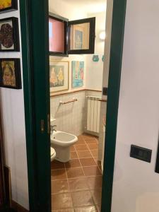 A bathroom at Casa Atelier
