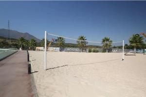 Tenis lub squash w obiekcie Alcazaba Blue Lagoon 3 bedroom, Ground floor Apartment lub w pobliżu